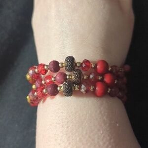 Gold Tone Red Brown Beaded Memory Wire Wrapped Statement Bracelet